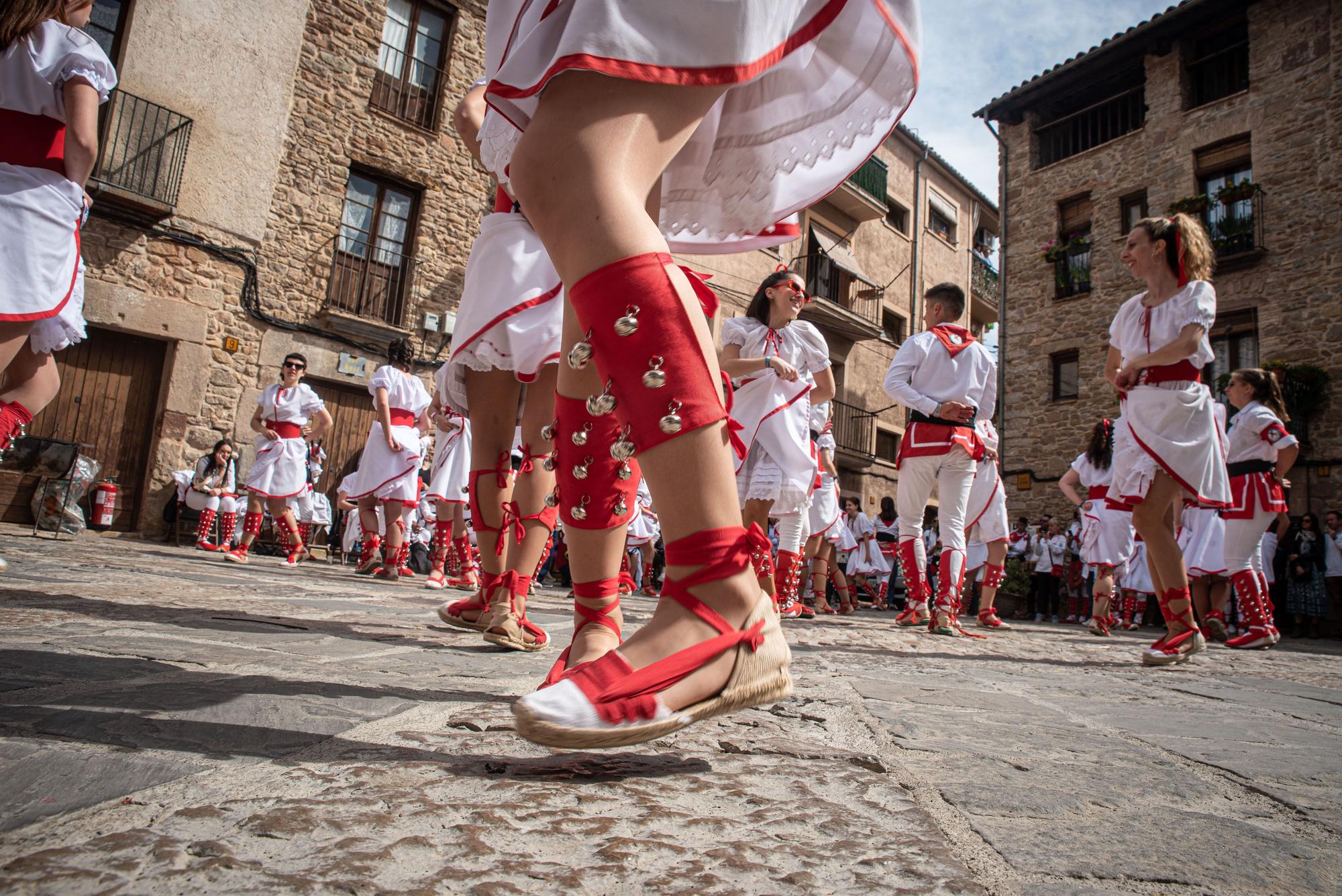 Els caramellaires omplen Súria de música, dansa i festa