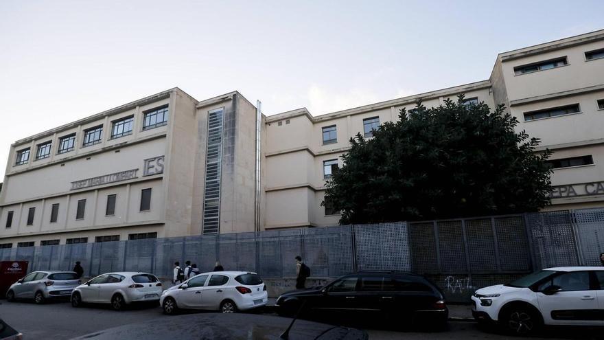 La directora en funciones del IES Josep Maria Llompart seguirá al frente del centro el próximo curso tras el nombramiento extraordinario de Educación