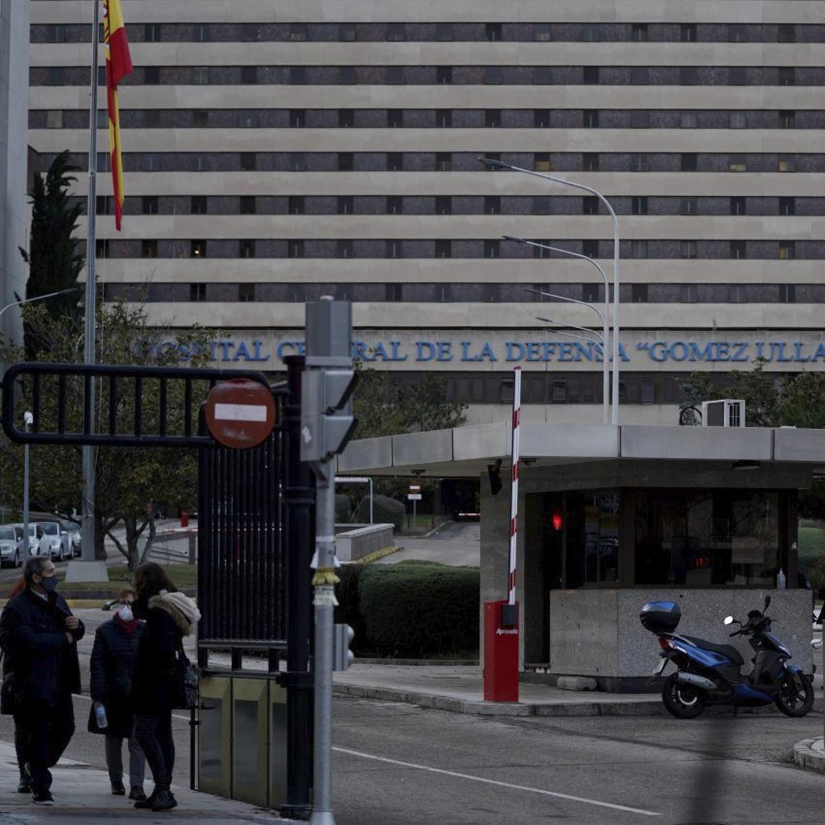 Els 14 espanyols tindran habitacions individuals, sense visites i amb PCRs cada setmana