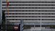 Els 14 espanyols tindran habitacions individuals, sense visites i amb PCRs cada setmana