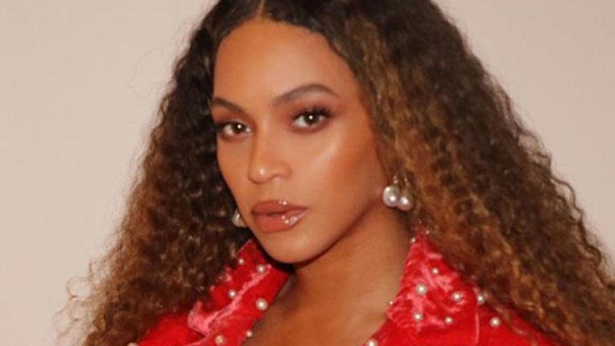 Beyoncé, con el vestido de María Escoté