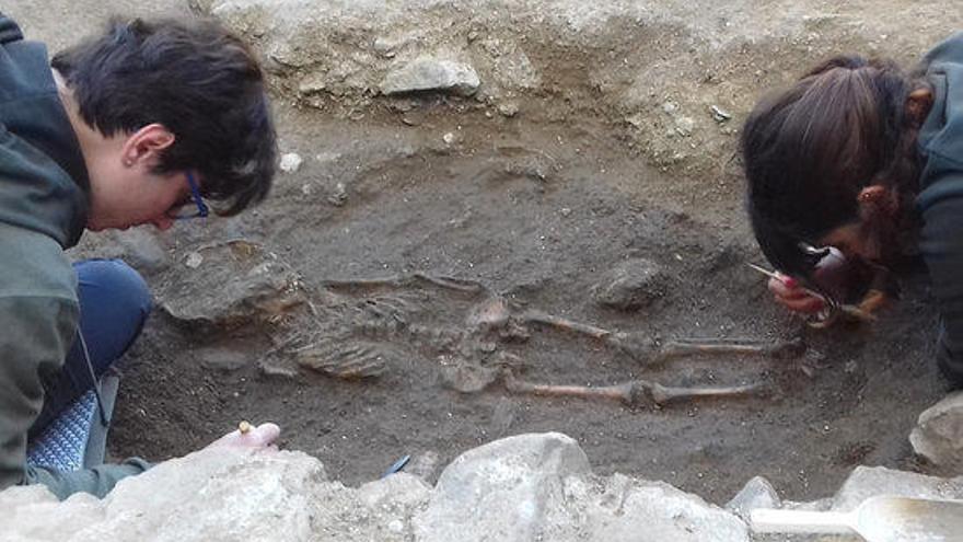 Restes de l&#039;esquelet d&#039;infant trobat a Romanyà.