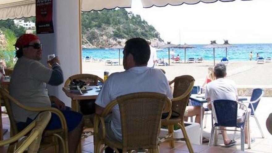 Restaurante Playa San Vicente, tradición y variedad a pie de playa
