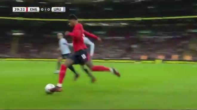 Exhibición de Rashford ante Uruguay ¡Que está a punto de ser cazado por Valverde!