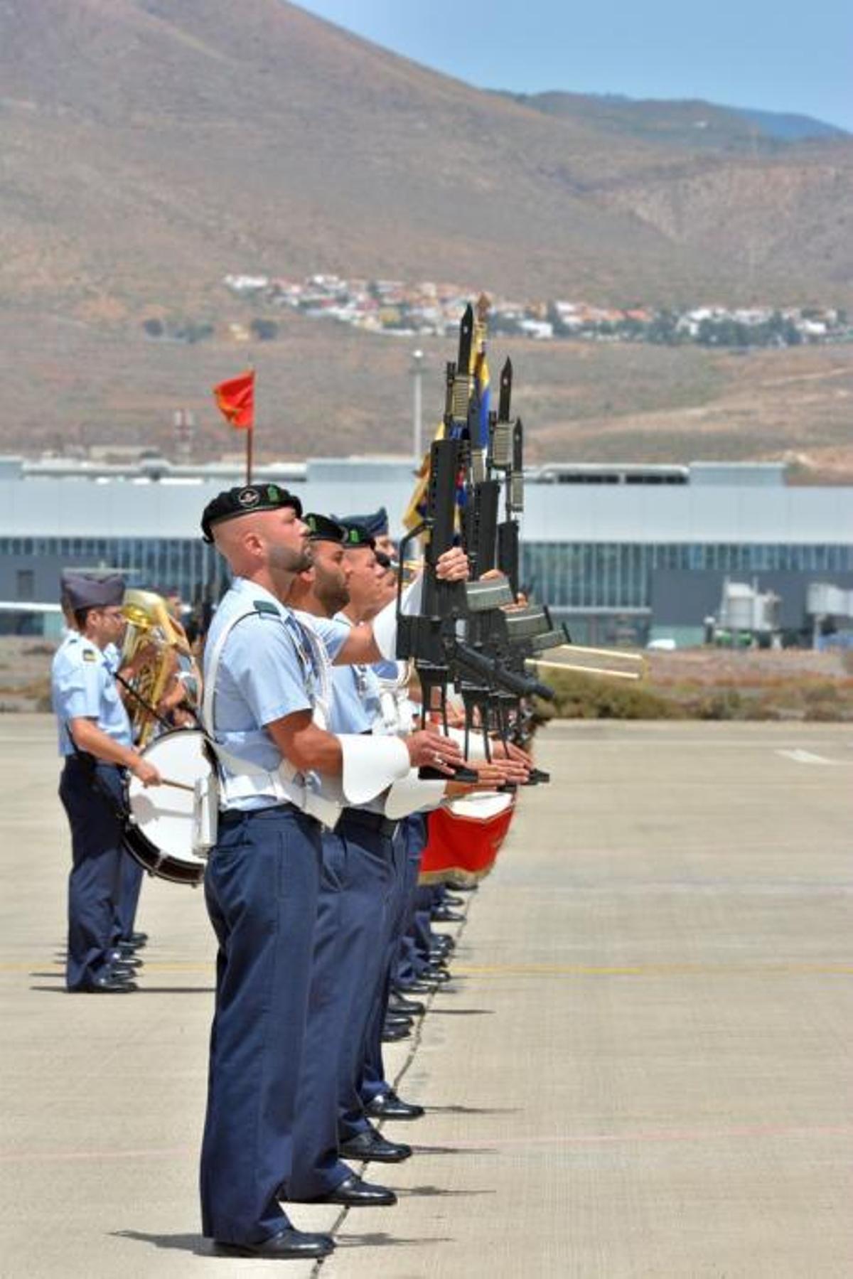 TOMA POSESION NUEVO JEFE BASE AEREA TOMA POSESION NUEVO JEFE BASE AEREA