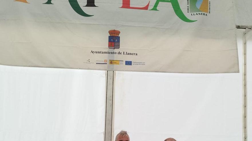 Cocina ecológica de premio en Llanera: Íñigo González y Alejandro Fernández ganan el concurso de la Feria Fapea