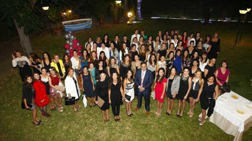 Las Damas del Fuego, que disfrutaron anoche de una cena en su honor, tendrán pasodoble.