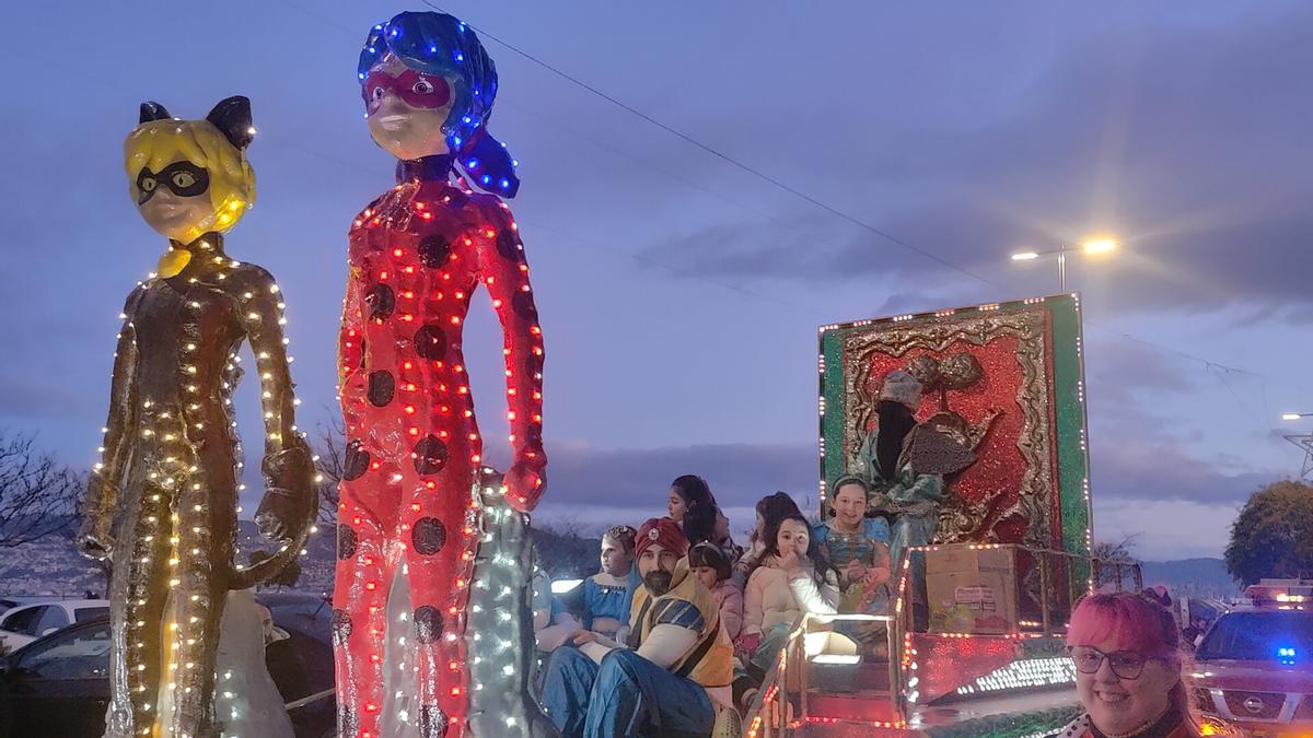 Los Reyes Magos iluminan Moaña