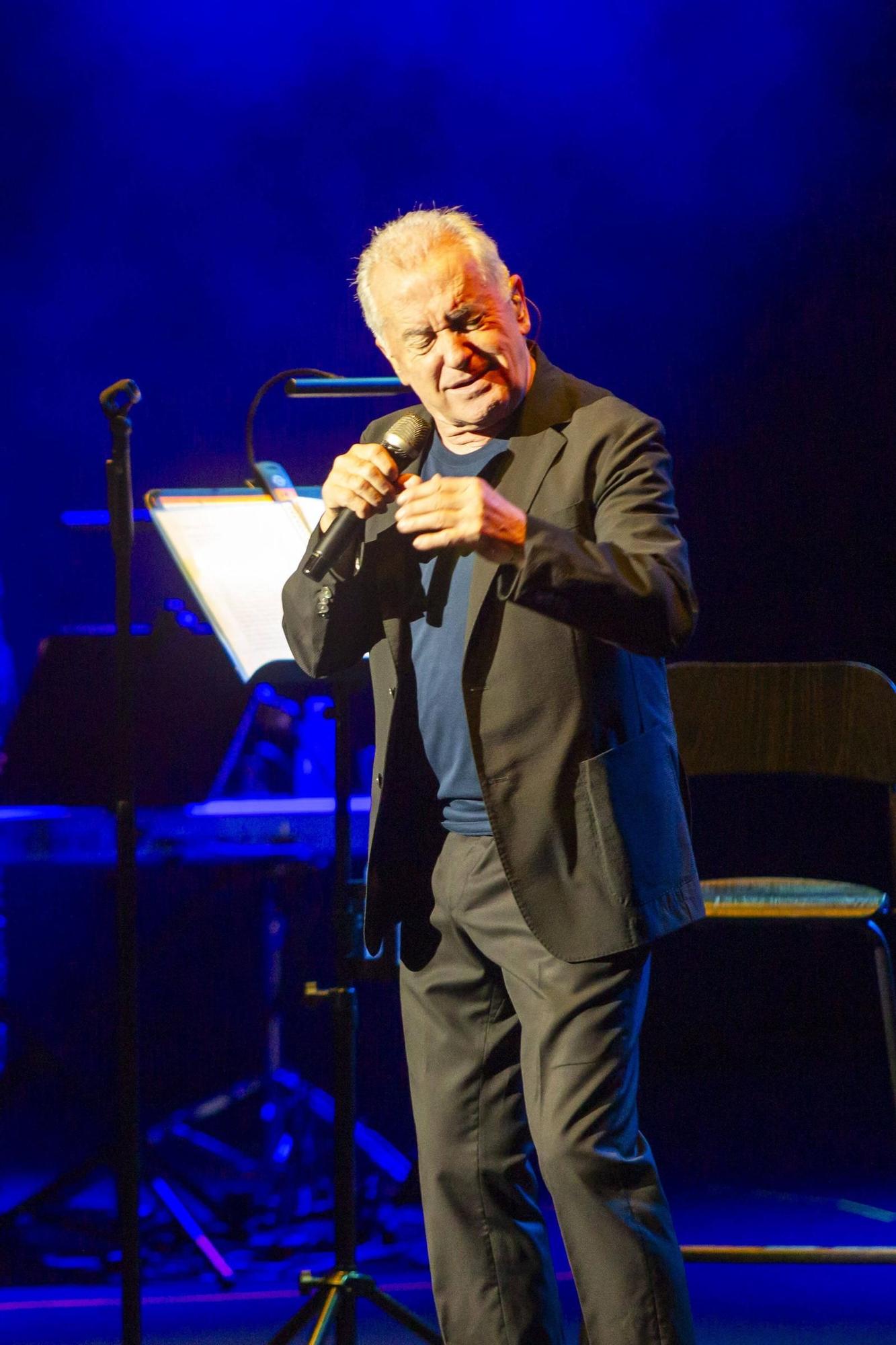 Concierto de Víctor Manuel en el auditorio de Oviedo