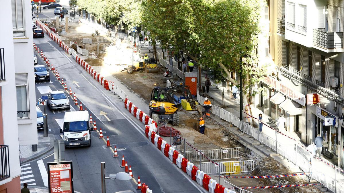 Las obras siguen avanzando en Hernán Cortés dos meses después del reventón (24-10-23)