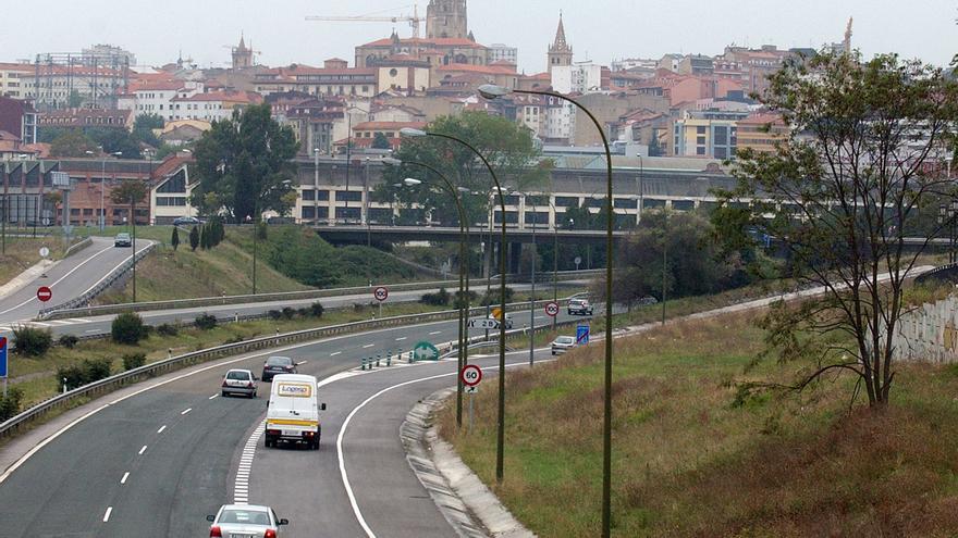 Un distribuidor del tráfico, un puente menos y una alameda más