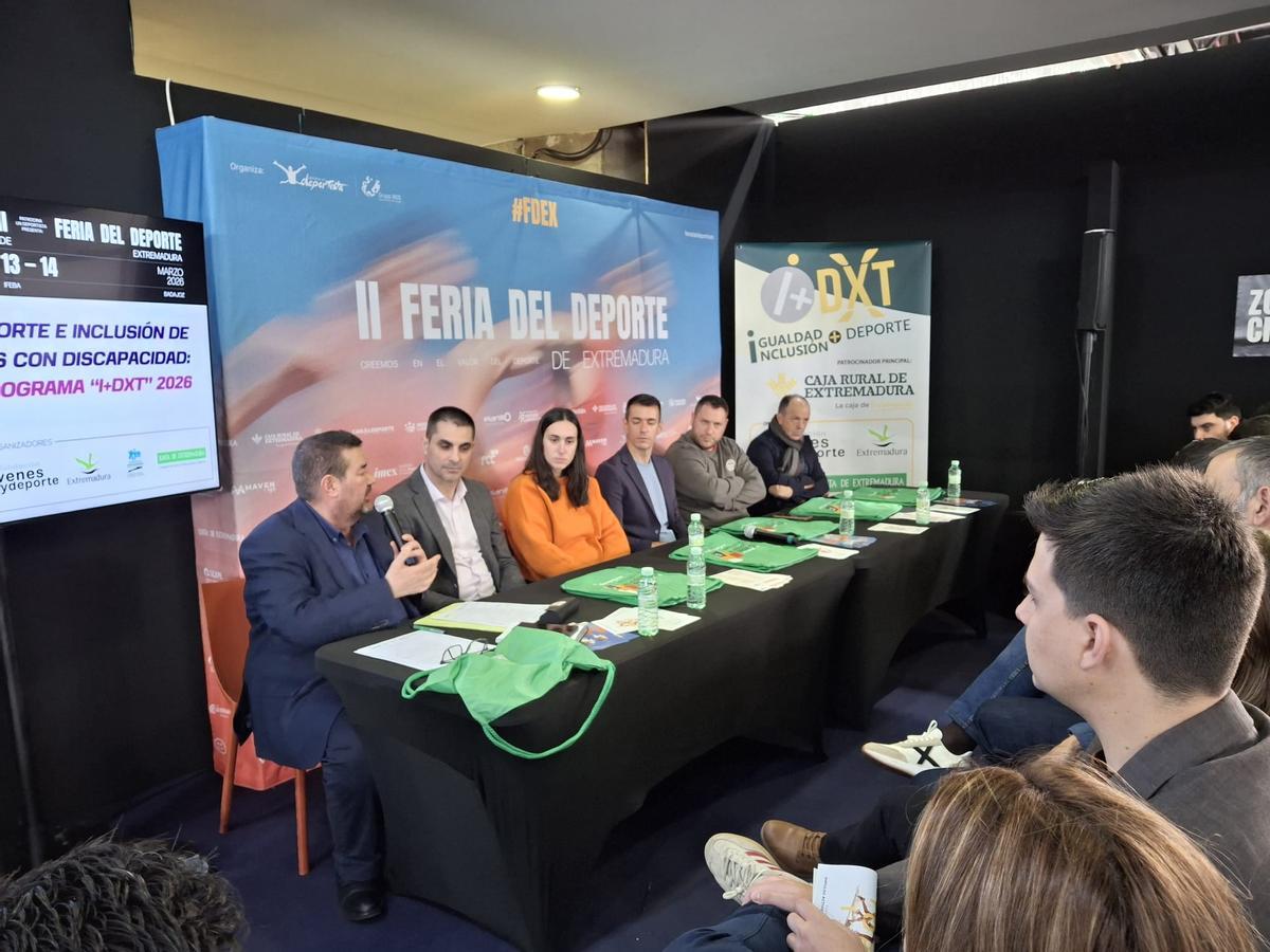 Mesa de debate sobre Inclusión de la II Feria del Deporte.