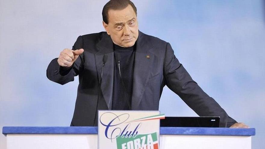 Berlusconi dice que si lo encarcelan &quot;habrá una revolución&quot; en Italia