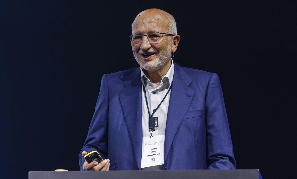 Roig anima els empresaris a "sortir de l’armari i no tenir por" Roig anima els empresaris a "sortir de l’armari i no tenir por"