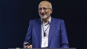 Roig anima els empresaris a  "sortir de l’armari i no tenir por"