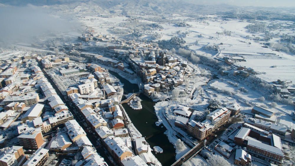 Històrica nevada a Gironella