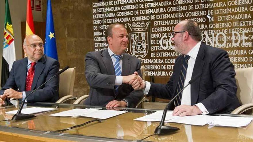 Talaván albergará la mayor fotovoltaica de Europa y pionera en comercializar sin prima