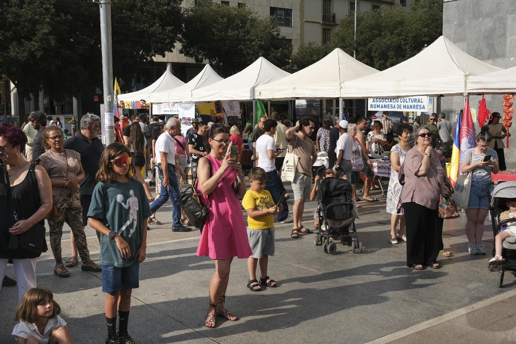 Manresa presumeix d'interculturalitat a Sant Domènec