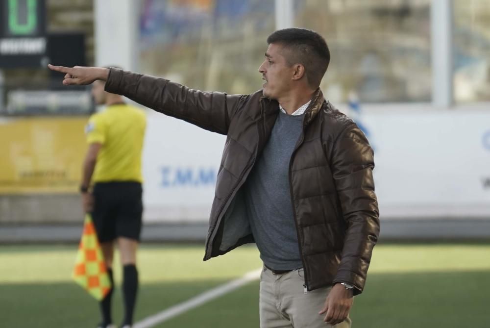 El derbi entre el Figueres i el Girona B en imatges