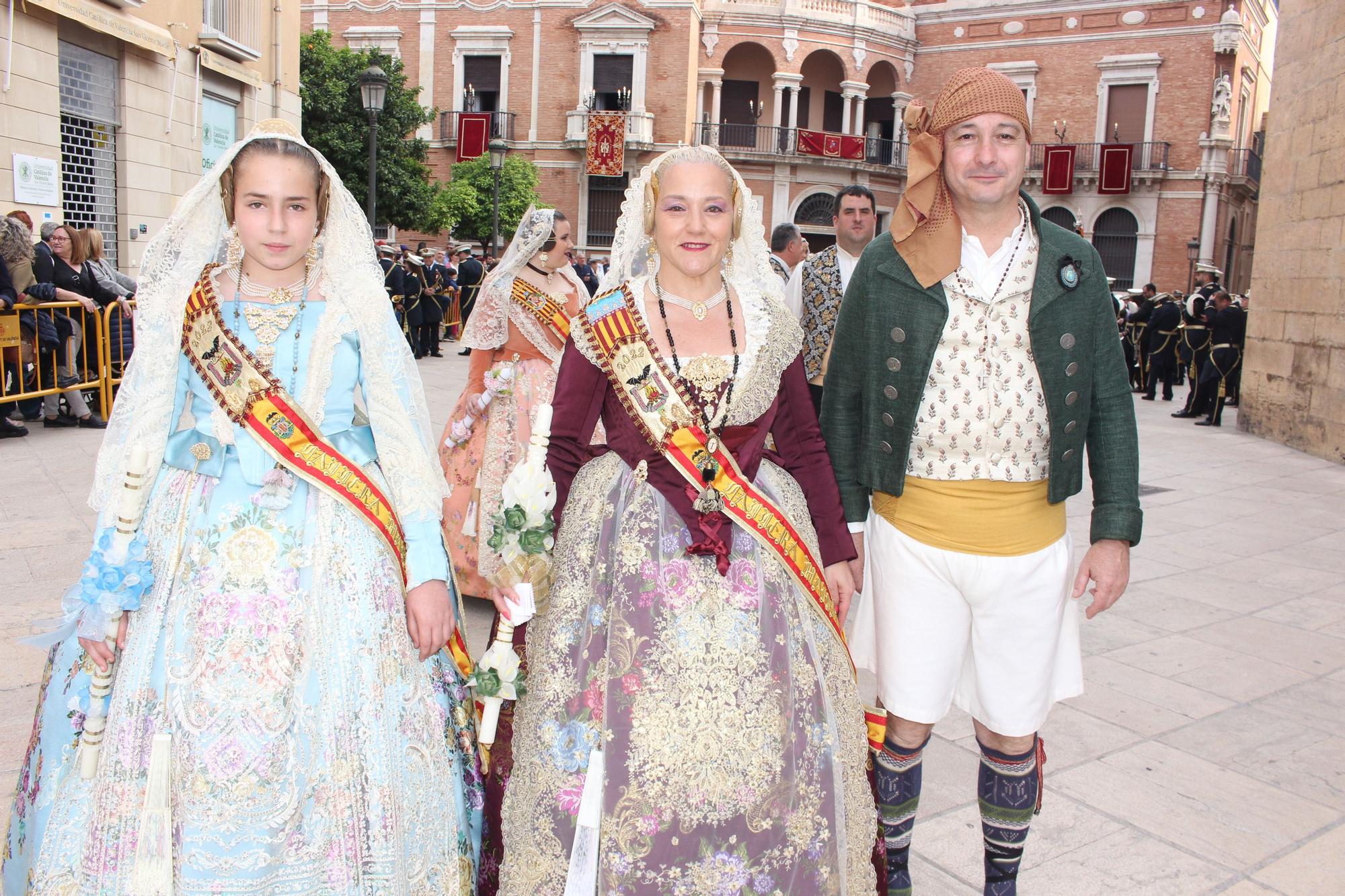 La fuerza de las Fallas en la Procesión de la Virgen (II)