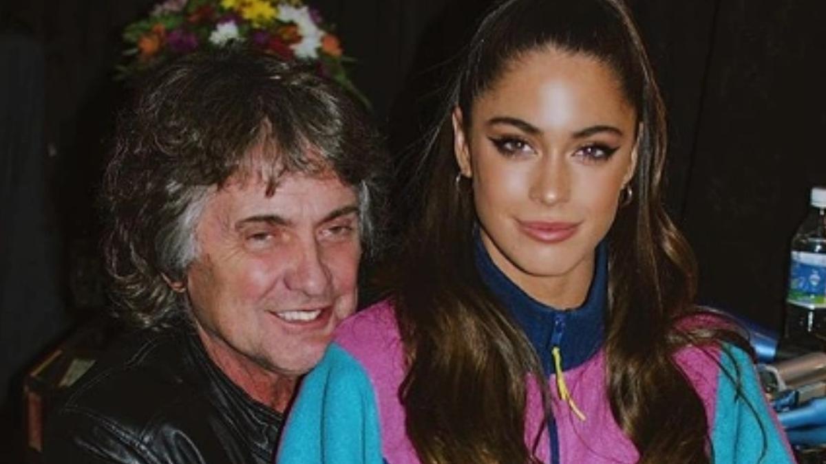 Tini Stoessel junto a su padre Alejandro Stoessel