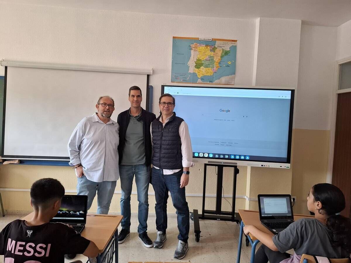 Los docentes del CEIP Manuel Altolaguirre de Málaga trabajarán con chromebooks y con las licencias de Google Educación en su versión plus
