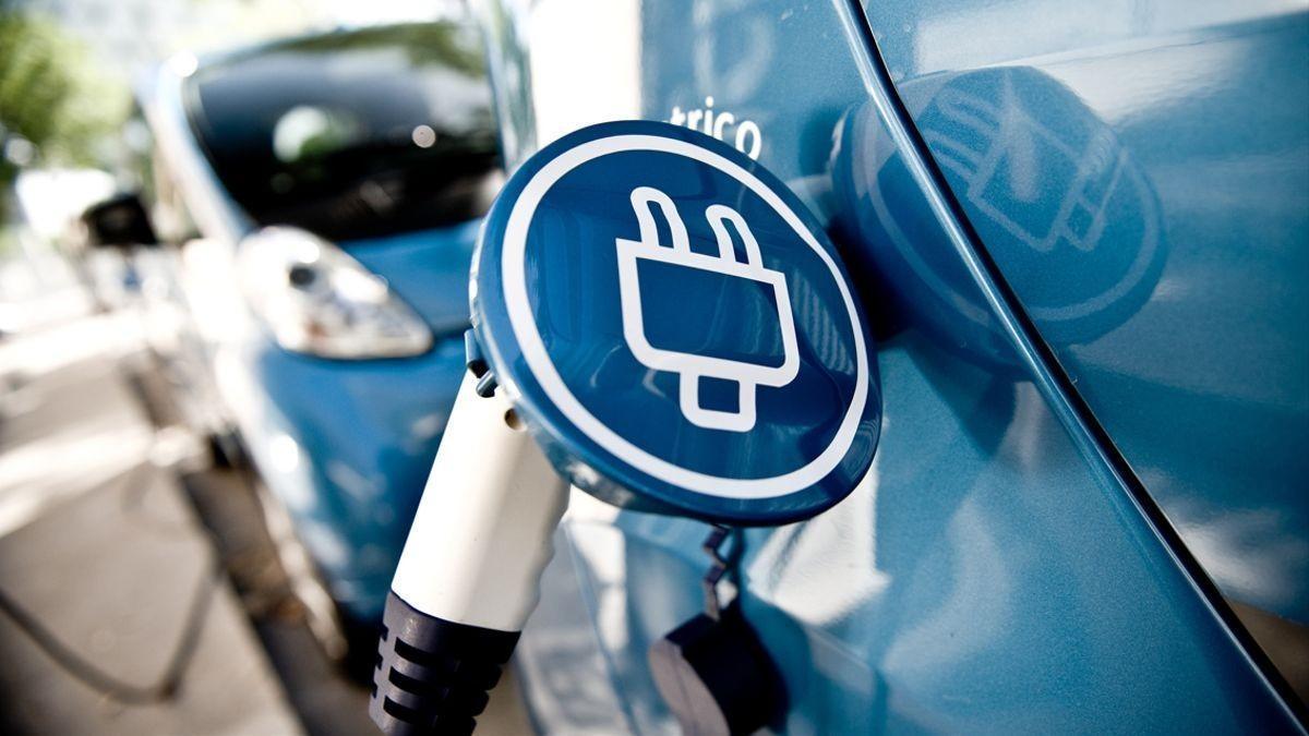 Las ventas de coches eléctricos subieron un 64% en 2020