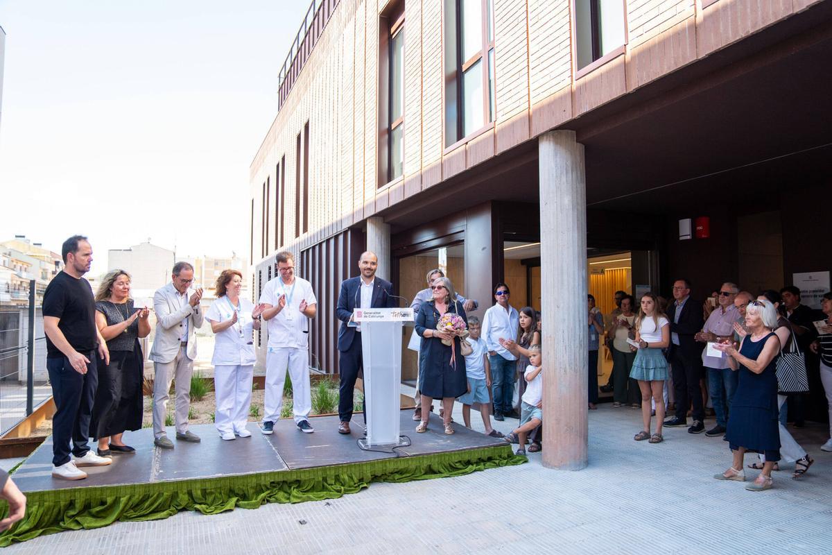 Inauguració del nou Cap de Sant Fruitós de Bages, Dr Pere Moran Medina, amb familiars i el conseller de presidència Albert Dalmau