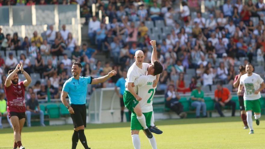 El adiós definitivo de Javi Flores: solidaridad y magia en El Arcángel