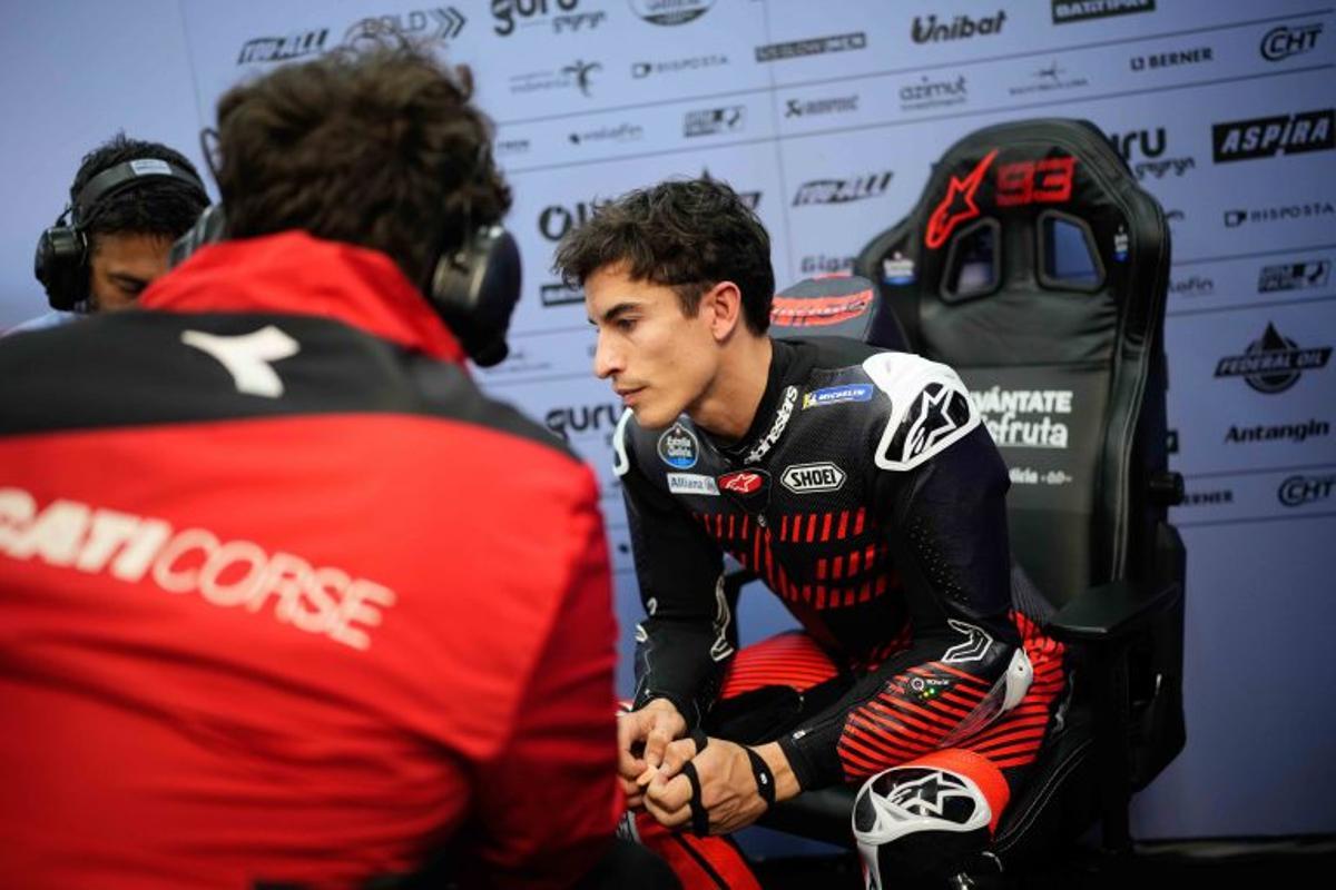 Marc Márquez, el día que tomó contacto con la Ducati, en Valencia.