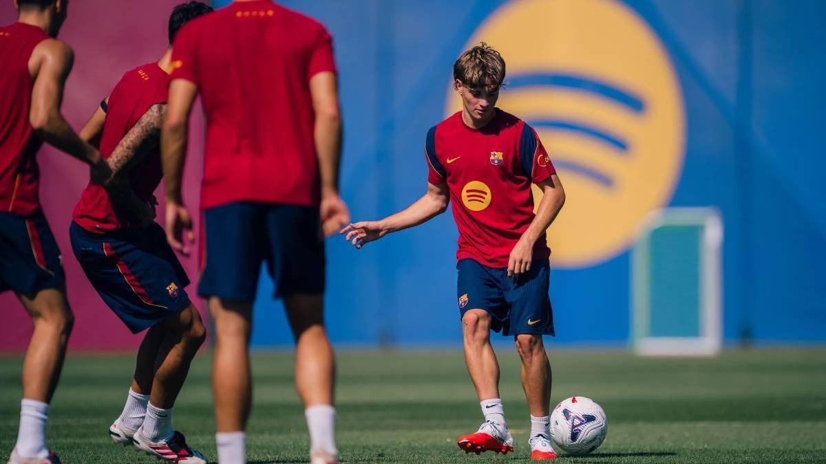 Iu Martínez, el extremo ‘tapado’ que llamó Hansi Flick para entrenar en el Barça