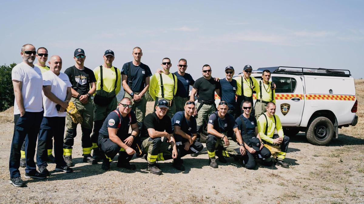 Bomberos búlgaros aprenden el sistema de predicción y extinción de incendios gallego