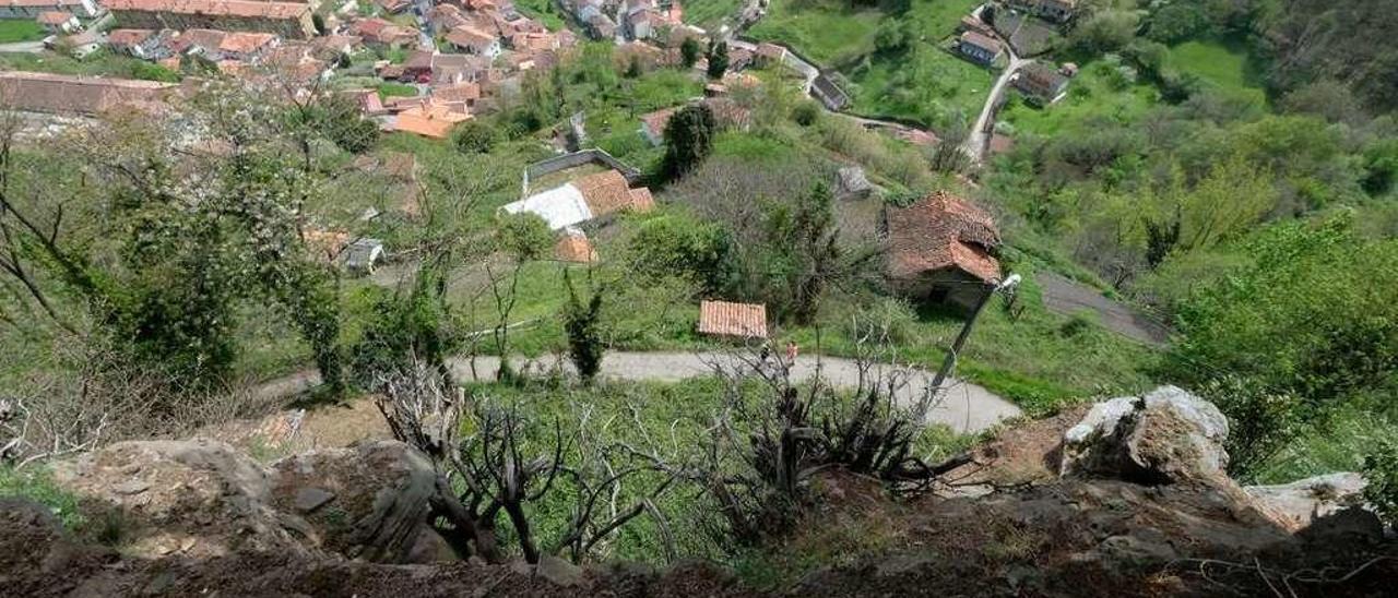 La localidad allerana de Boo, desde la zona alta de la localidad.