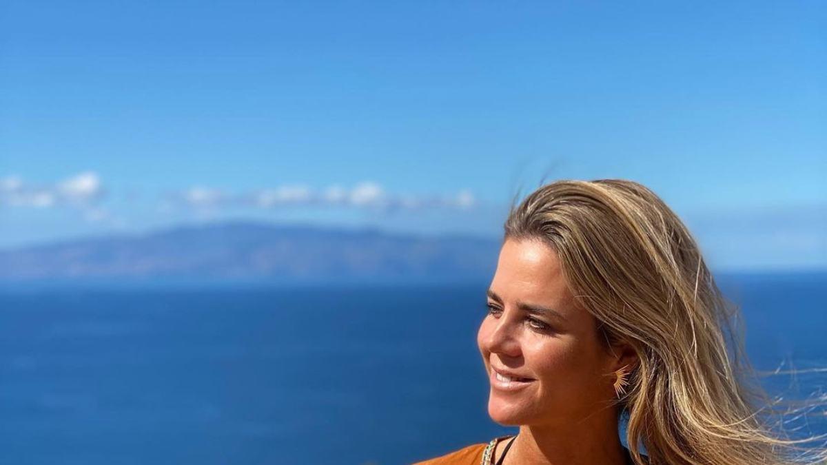 Amelia Bono disfrutando de un viaje a la playa