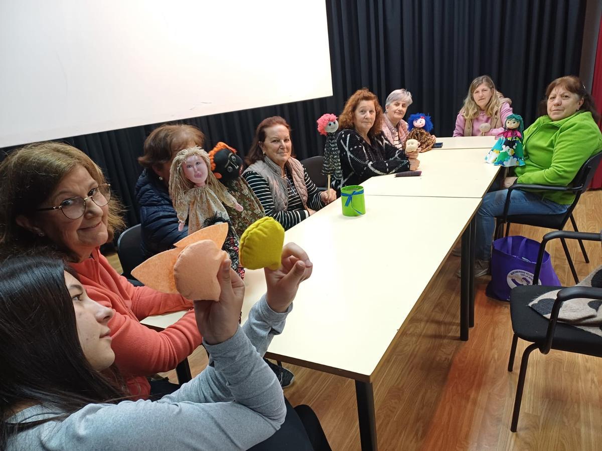 Proyecto 'Ellas cuentan' en Castañar de Ibor.