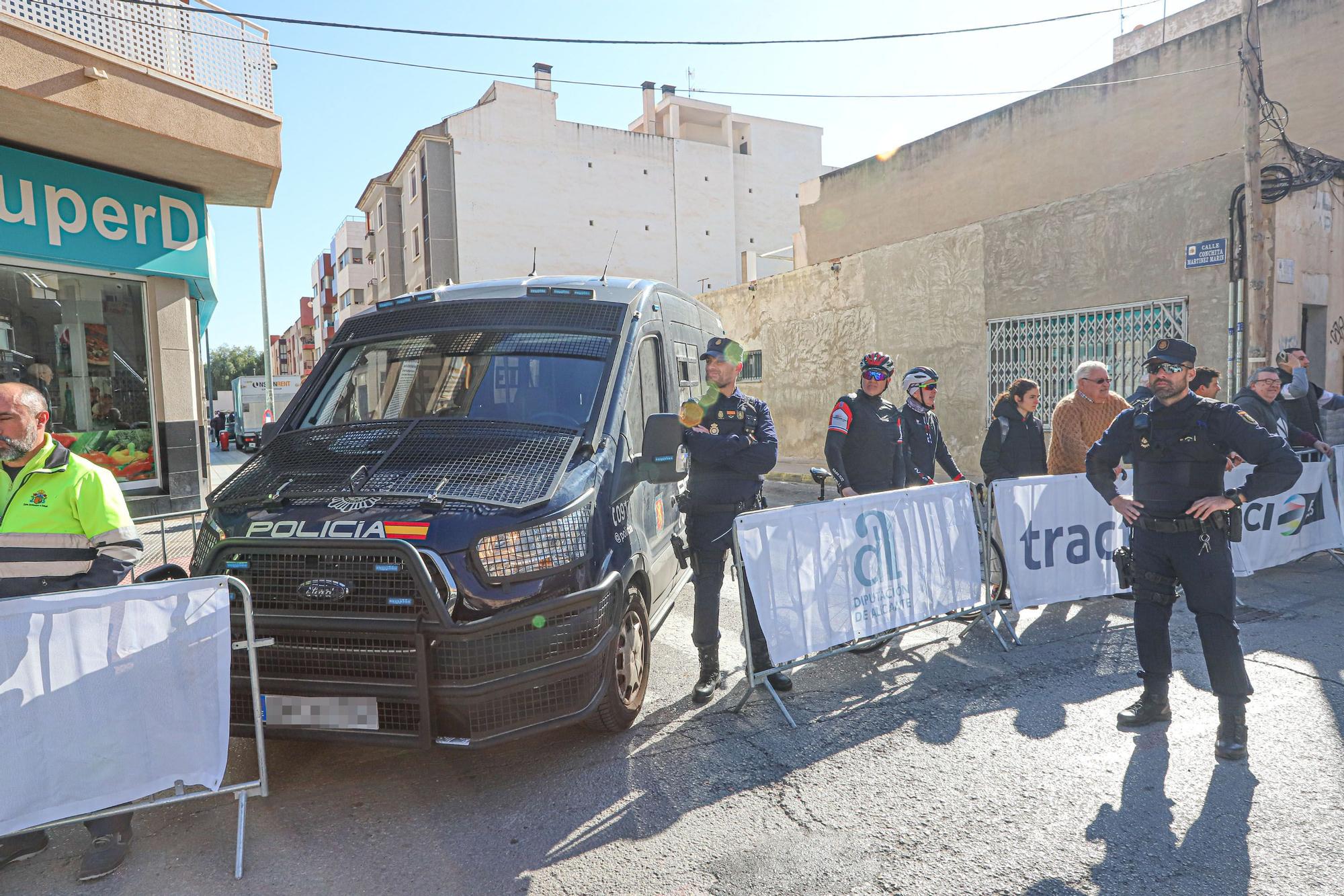 Salida de la 74 Vuelta Ciclista a la Comunidad Valenciana desde Orihuela