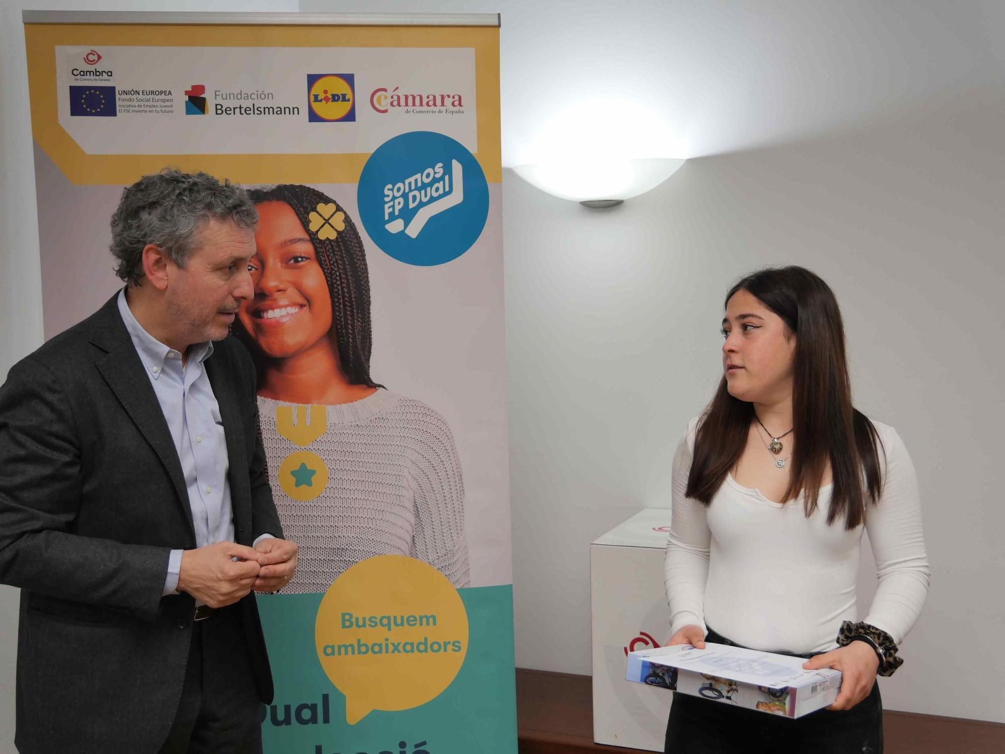 La xarxa de joves Somos FP Dual Girona tria la seva Ambaixadora de l'Any 2023
