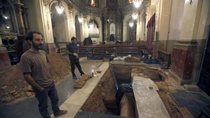 Excavaciones en la Capella de la Comunió de la Basílica de Sant Jaume de Algemesí, realizadas por la Politècnica de València.