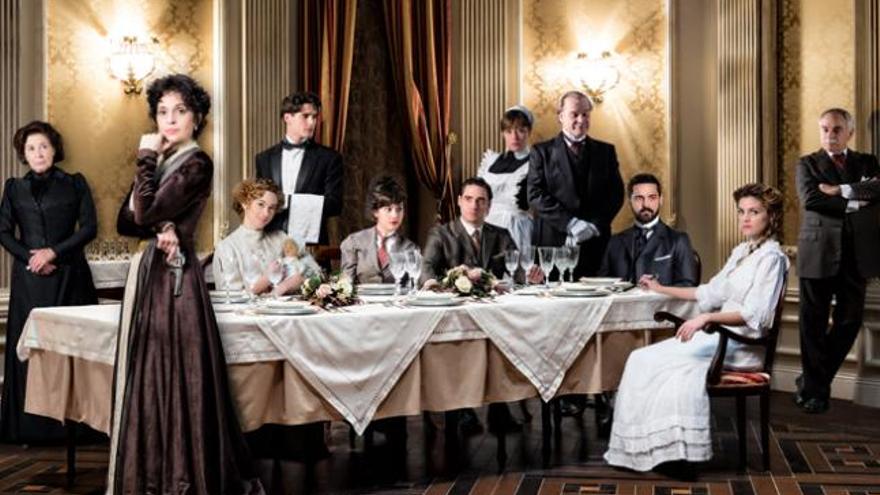 Los protagonistas de la serie &#039;Gran Hotel&#039;.