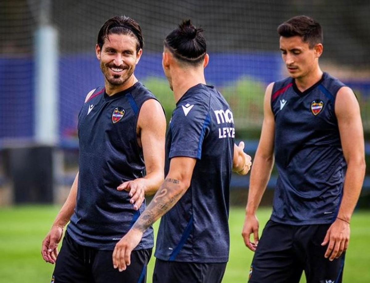 Campaña sonriente en un entrenamiento