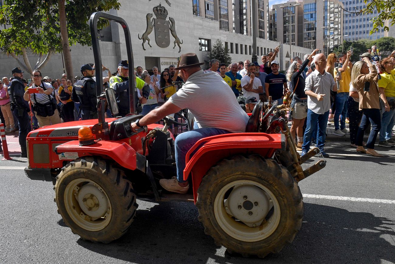 Tractorada del sector primario en Las Palmas de Gran Canaria (21/02/24)