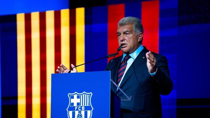 Laporta toma posesión por cuarta vez en presencia del "amigo Tebas"