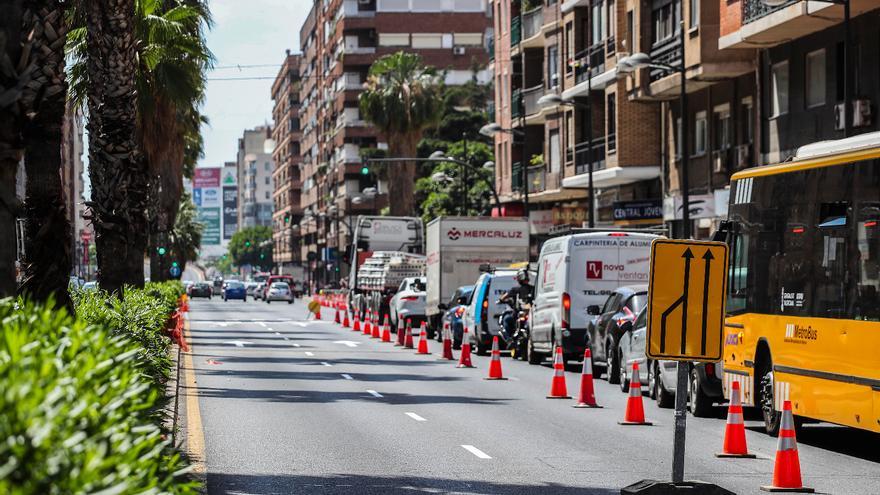 Atasco en Pérez Galdós por las obras de infraestructura