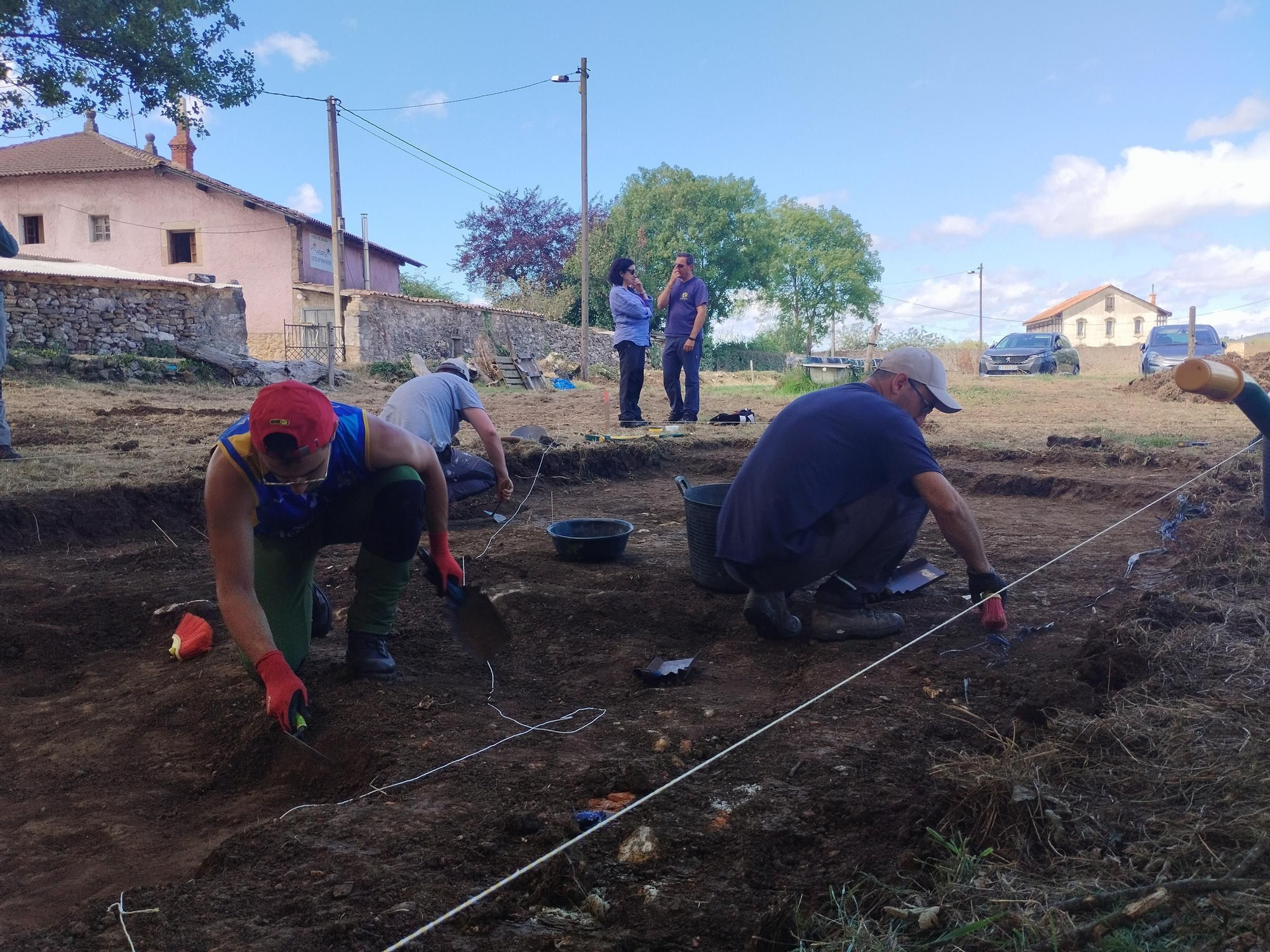 Así ha sido la primera jornada de excavación en Lucus Asturum este 2023