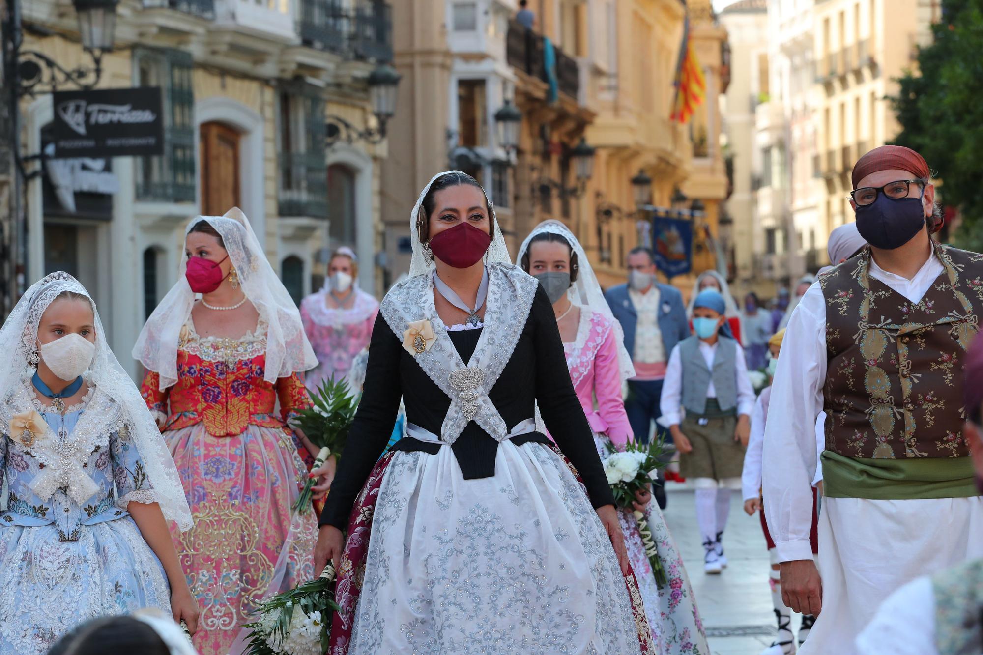 Búscate en la ofrenda por la calle caballeros de las 17:00 a las 18:00