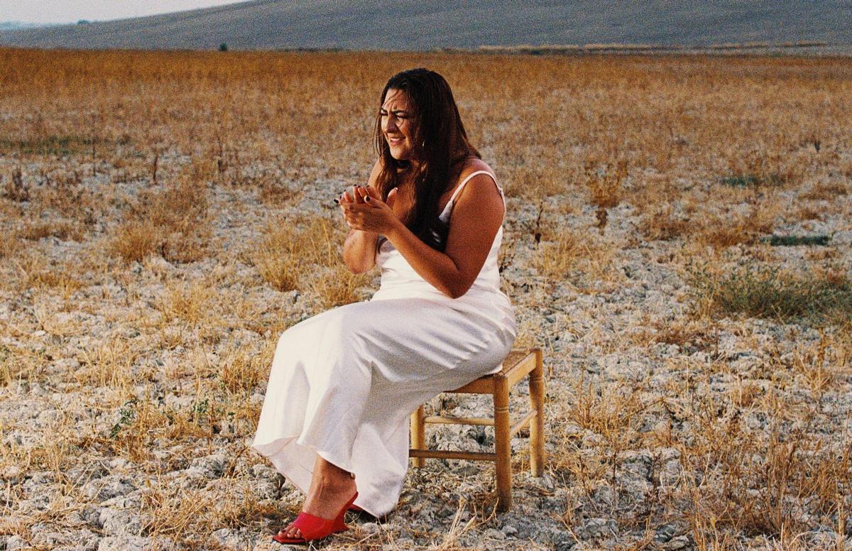 La cantaora Lela Soto publica 'El fuego que llevo dentro', su primer disco, con Altafonte. Está disponible desde el 28 de febrero.