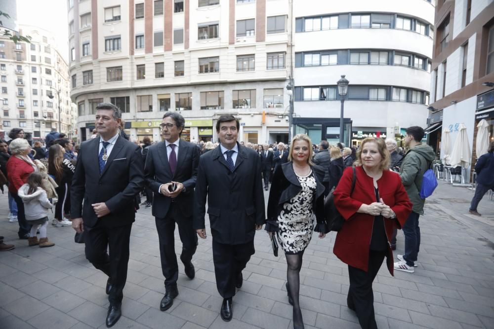 Procesión de la Senyera del Colegio del Arte Mayor de la Seda