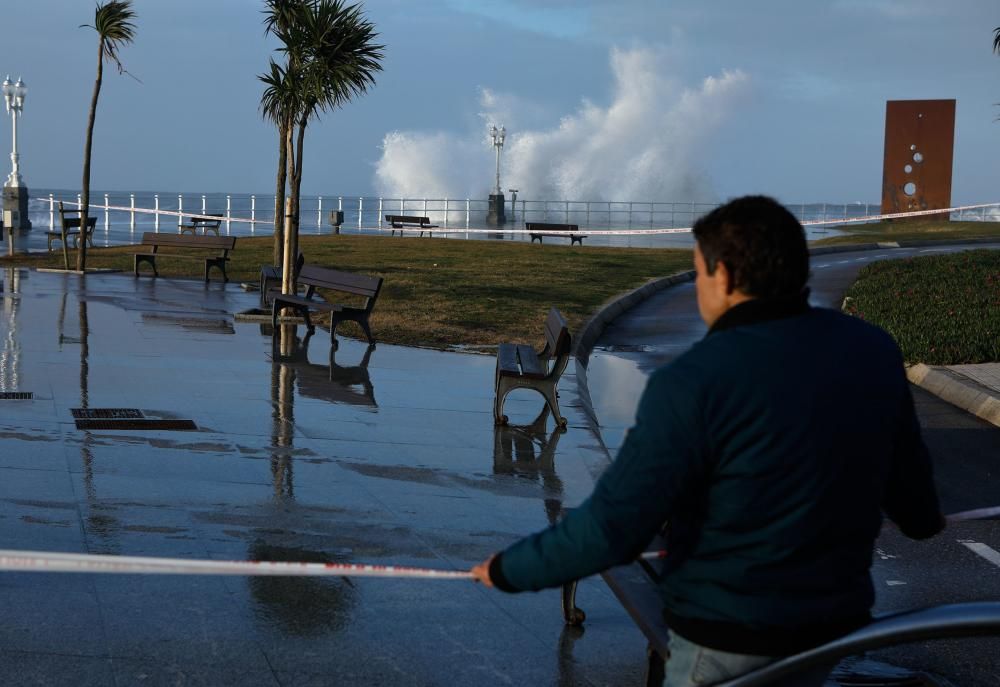 Olas de hasta trece metros