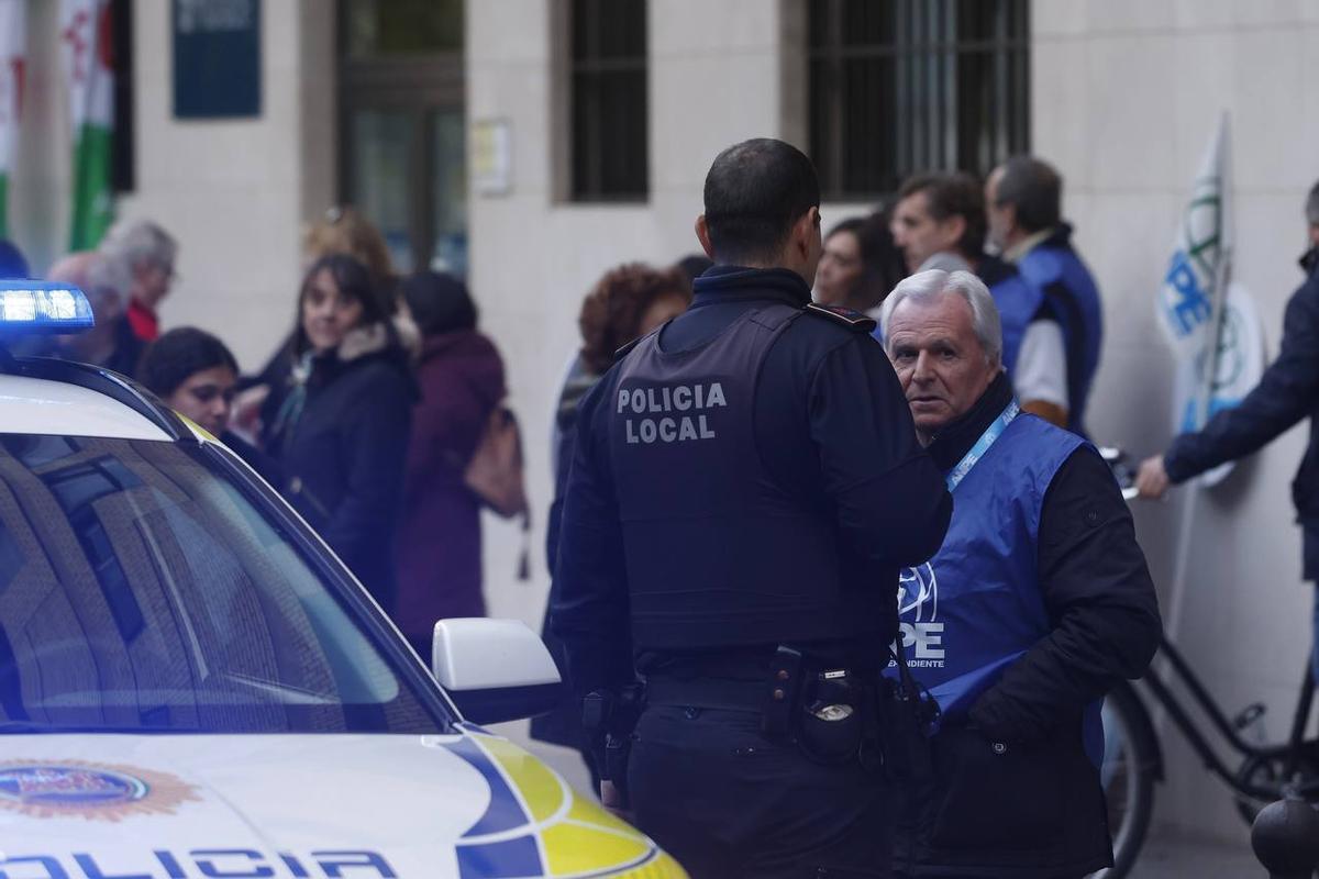 Concentración de los sindicatos en Córdoba por la crisis de Muface