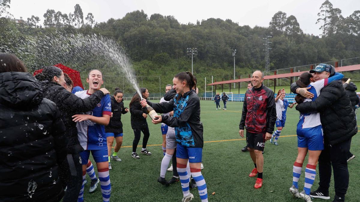 AVILES FEMENINO EN LA TOBA